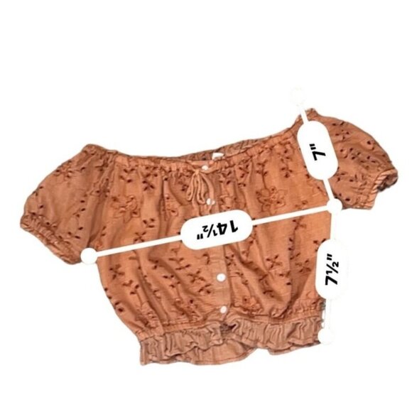 (6 for $25) Saffron Off the Shoulder Cropped Eyelet Top Size XS - Picture 5 of 5